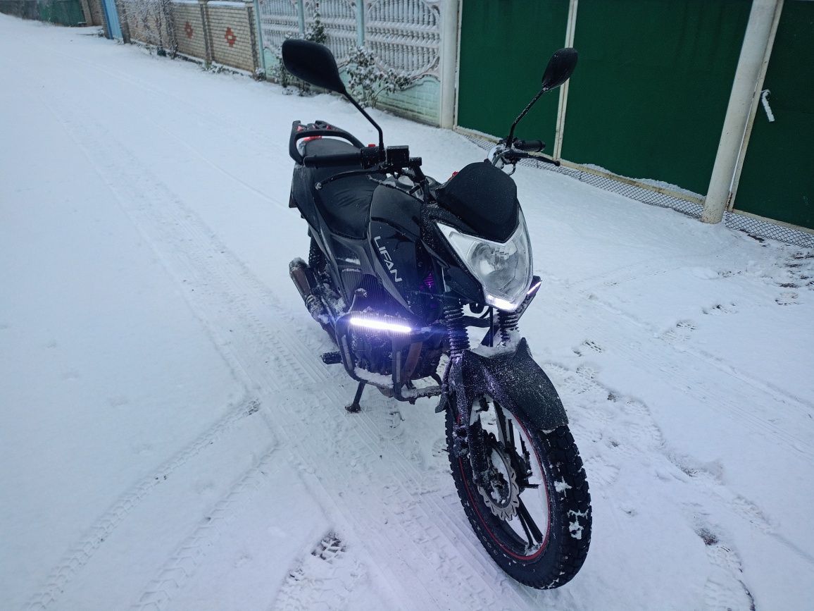 Lifan CityR 200.