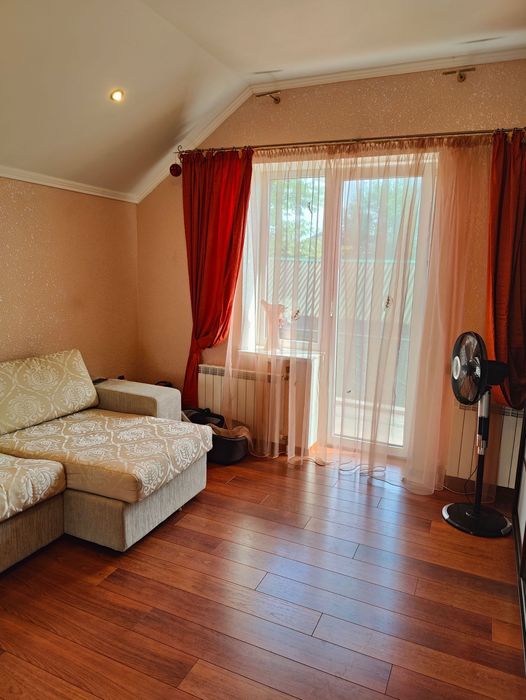 Будинок з ГАЗОМ, ГЕНЕРАТОРОМ і ПІДВАЛОМ на Осокорках