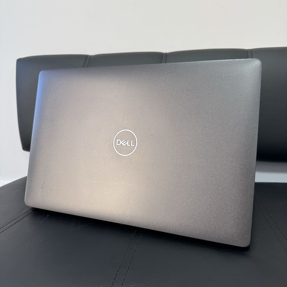 Dell Latitude 5500 (15,6" FHD/i5-8th/16GbDDR4/256GbSSD/84%)