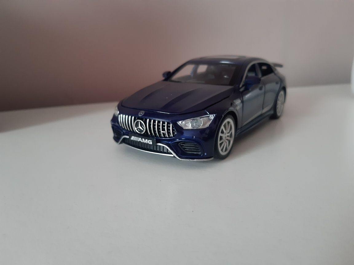 Mercedes GT63S Coupe samochód zabawka 1:32