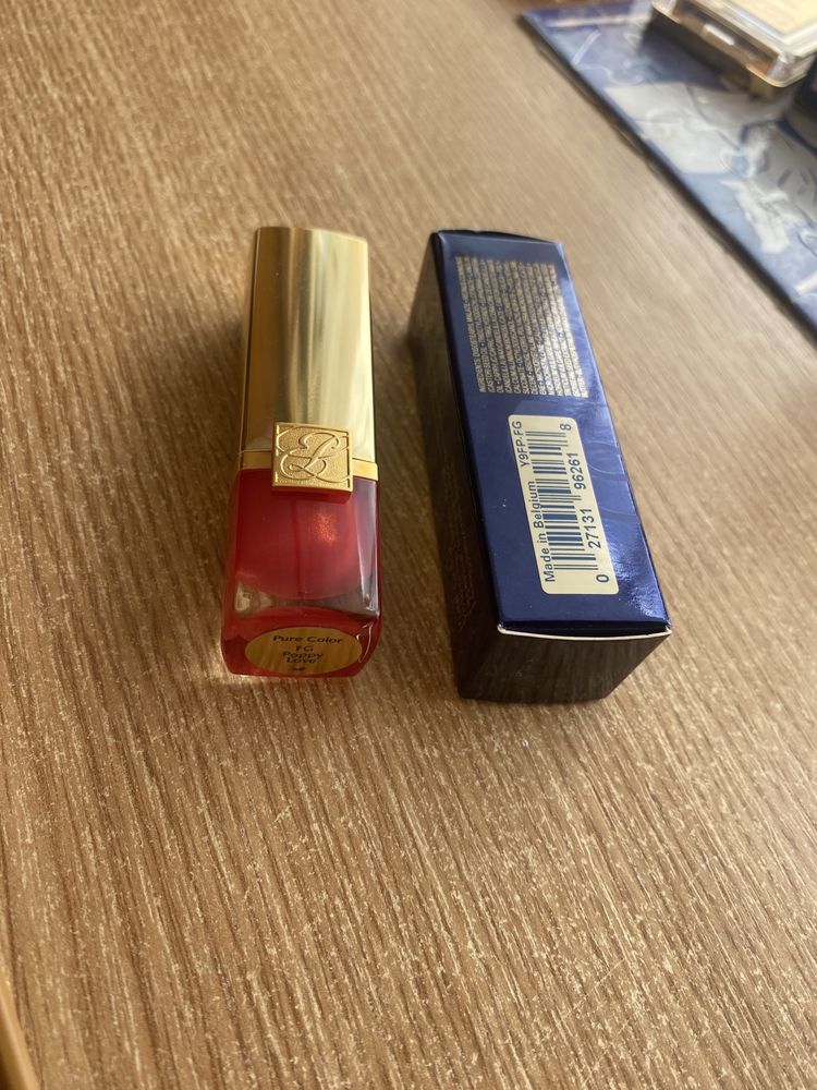 Помада poppy love estee lauder