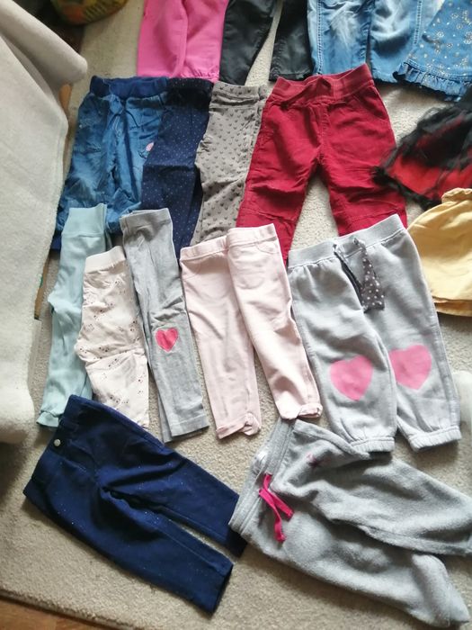 Paka ubranek dla dziewczynki roz 80/86 razem 50szt