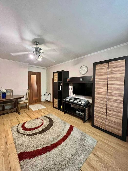 Оренда! 2 кімнатна з індивідуальним опаленням поруч парку Шевченка!