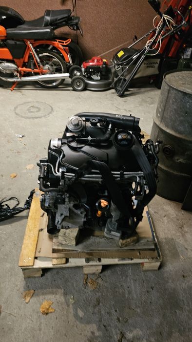 Silnik 1.9 tdi bxe na części z osprzętem turbina