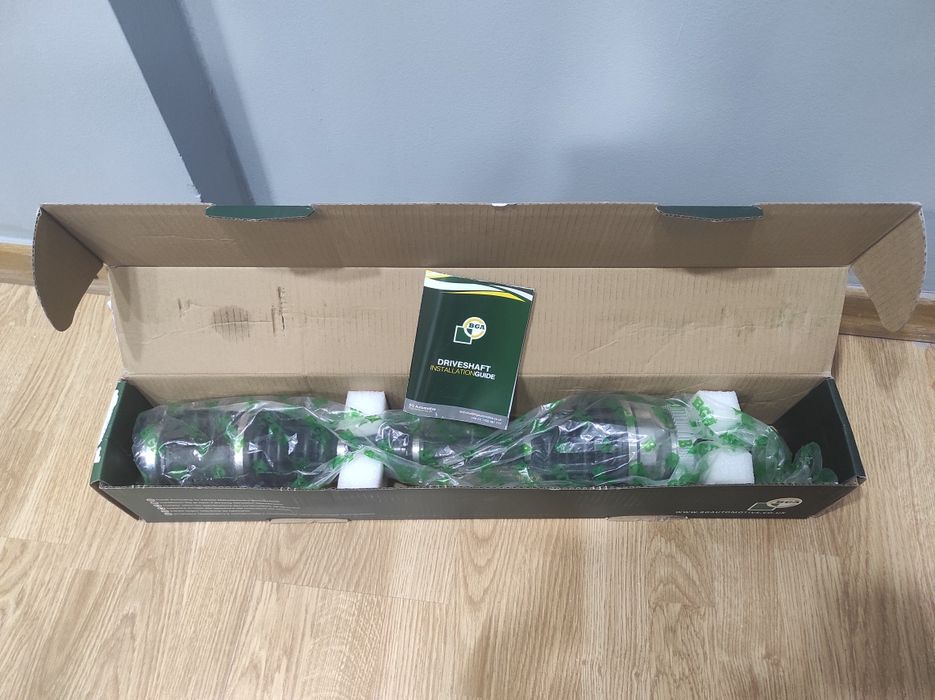 Піввісь полуось (пер. прав.) Hyundai Santa Fe 2006-10/Sorento 2010-12