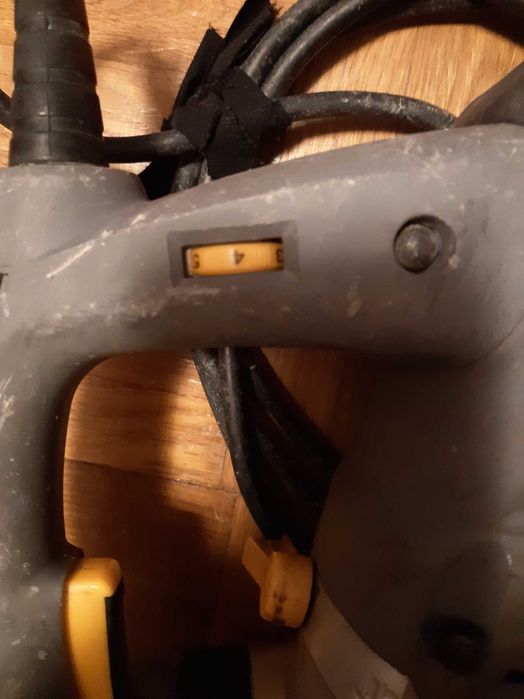 Ударная дрель TITAN в отличном состояние.