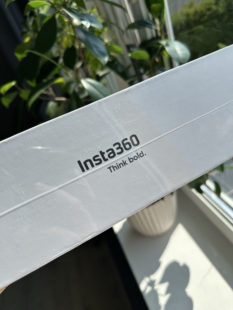 Insta360 X5 Essentials Bundle - Kamera 360° 8K z Akcesoriami