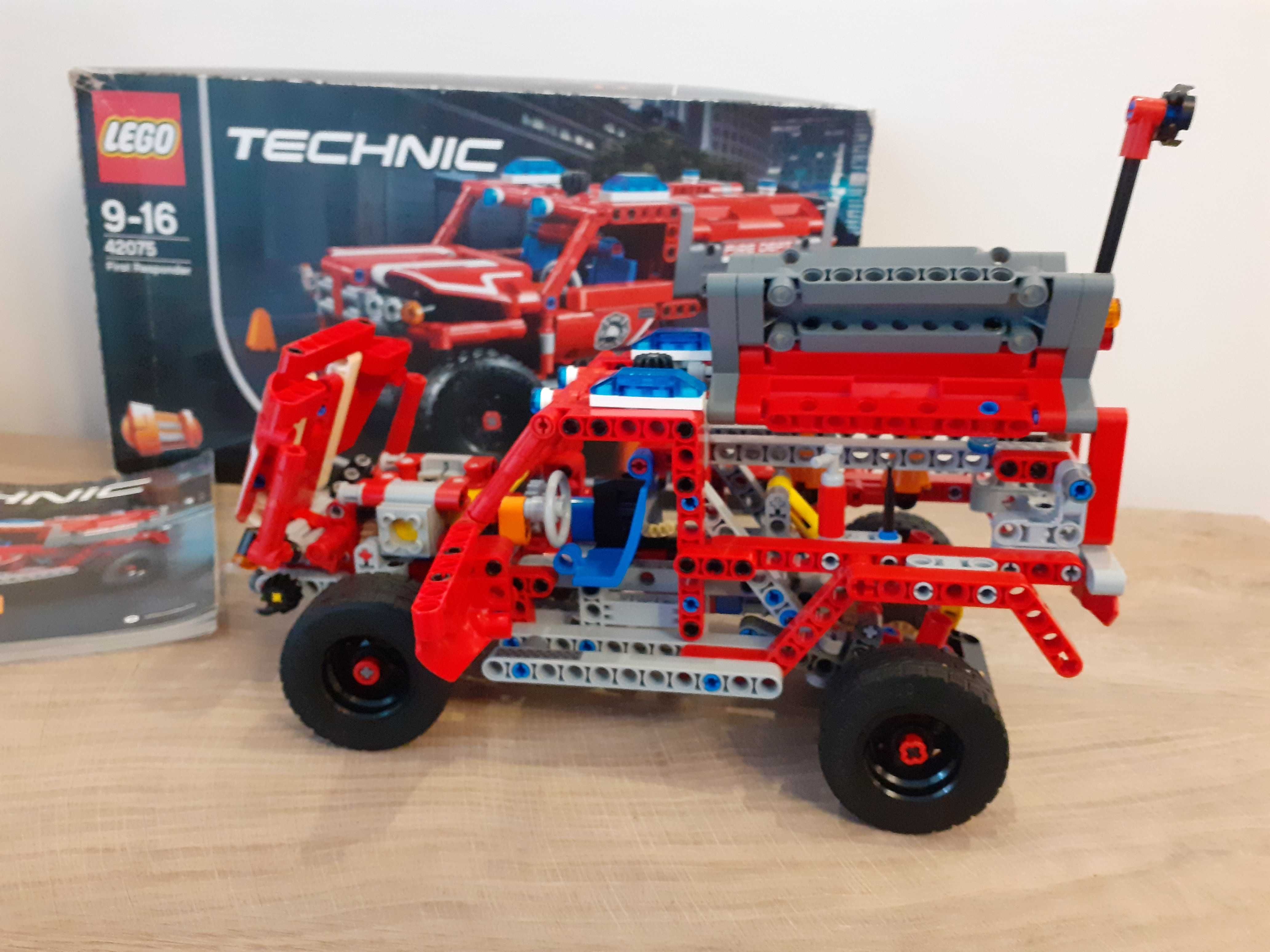 Lego technik 42075 pojazd szybkiego reagowania 2w1