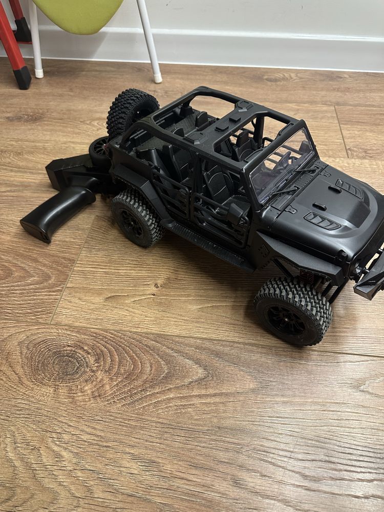 Машинка на радіокеруванні Mn128 1:12 Jeep Wrangler Crawler не traxxas