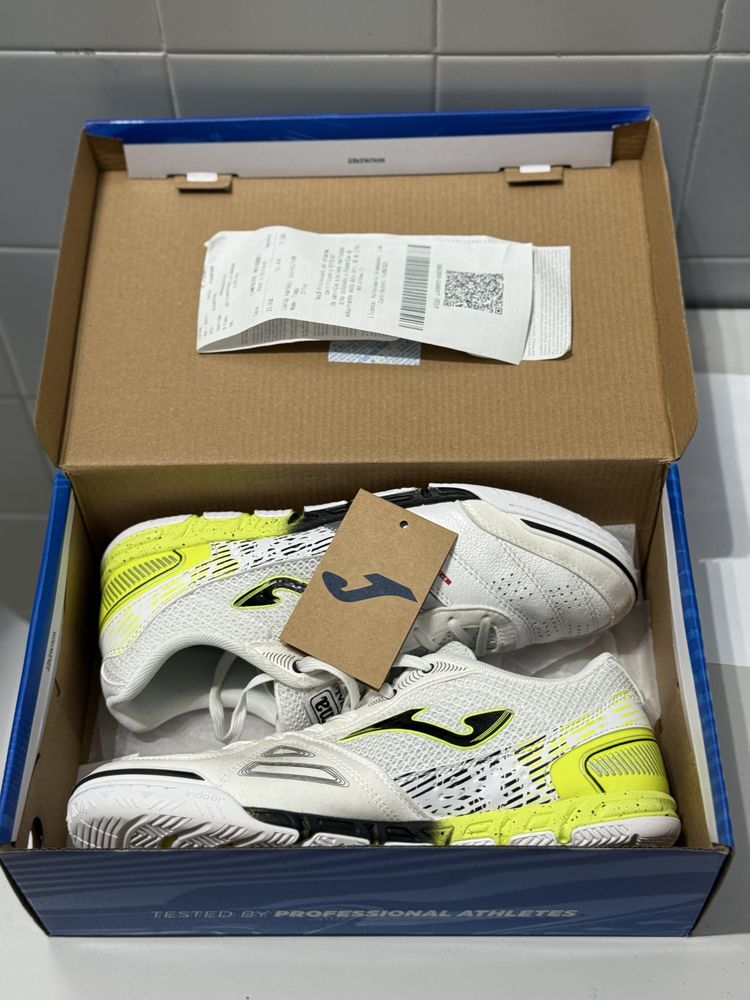 Sapatilhas Joma como novas