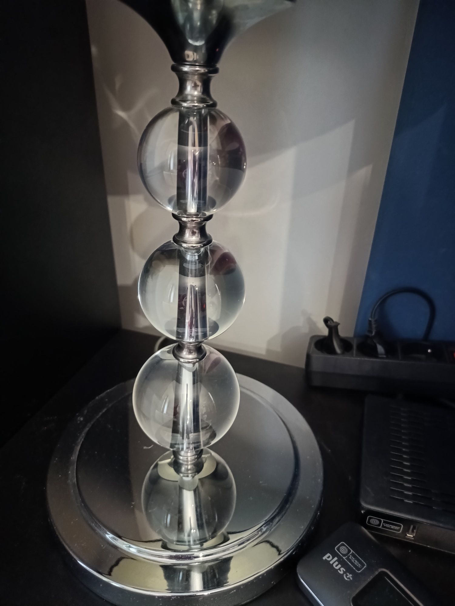 Piękna lampa w stanie idealnym kupiona w Agata meble