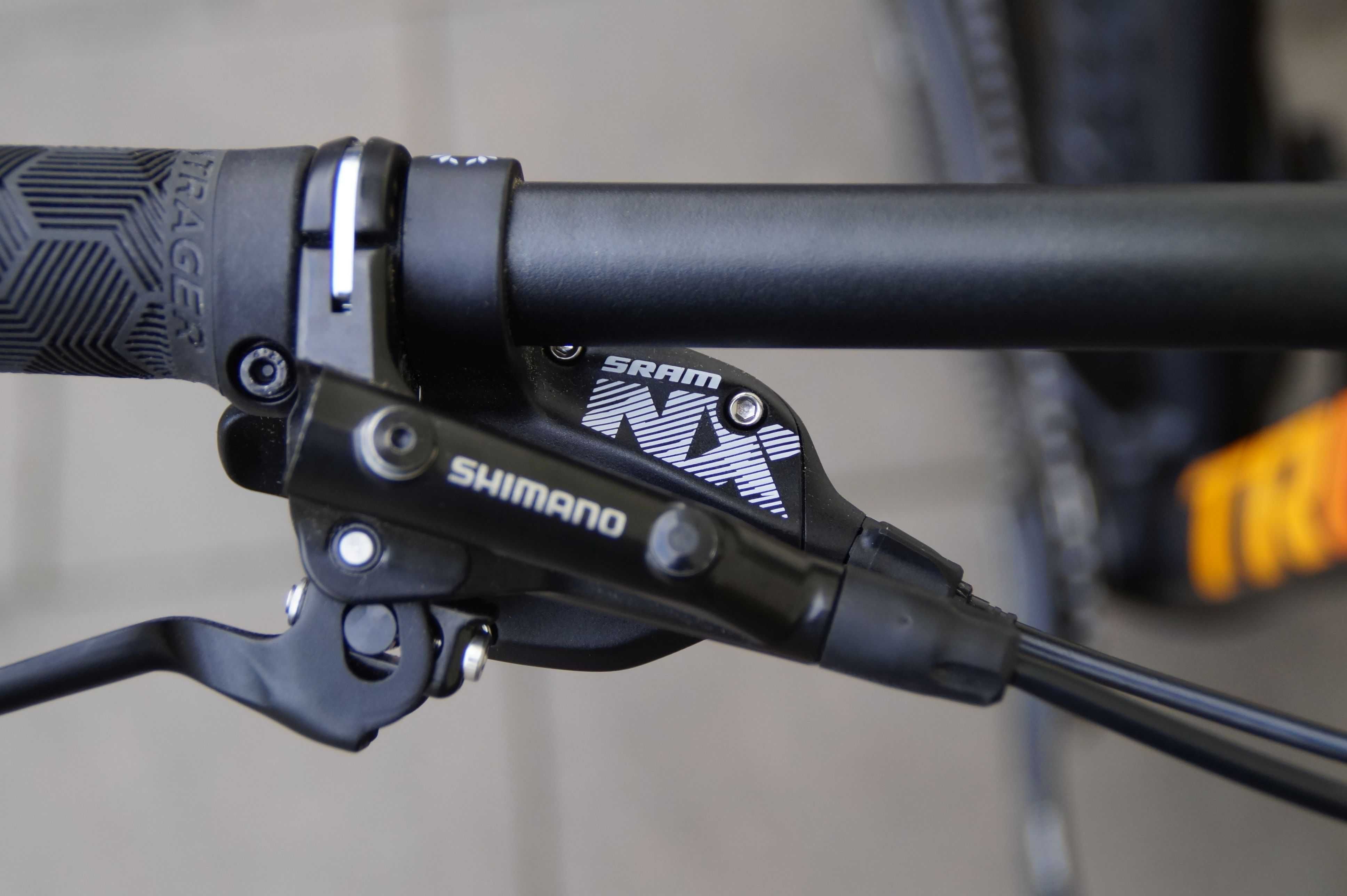Rower Trek Roscoe 8 27,5 Sram 12 amor Rockshox powietrze