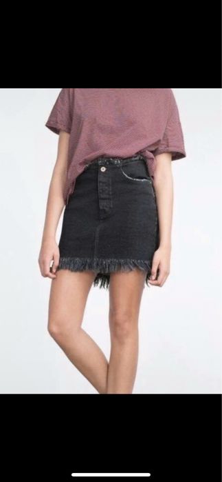 Saia ganga preta com franjas ZARA tam.xs