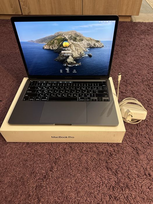 MacBook Pro 2020 8/256Гб Полный Комплект