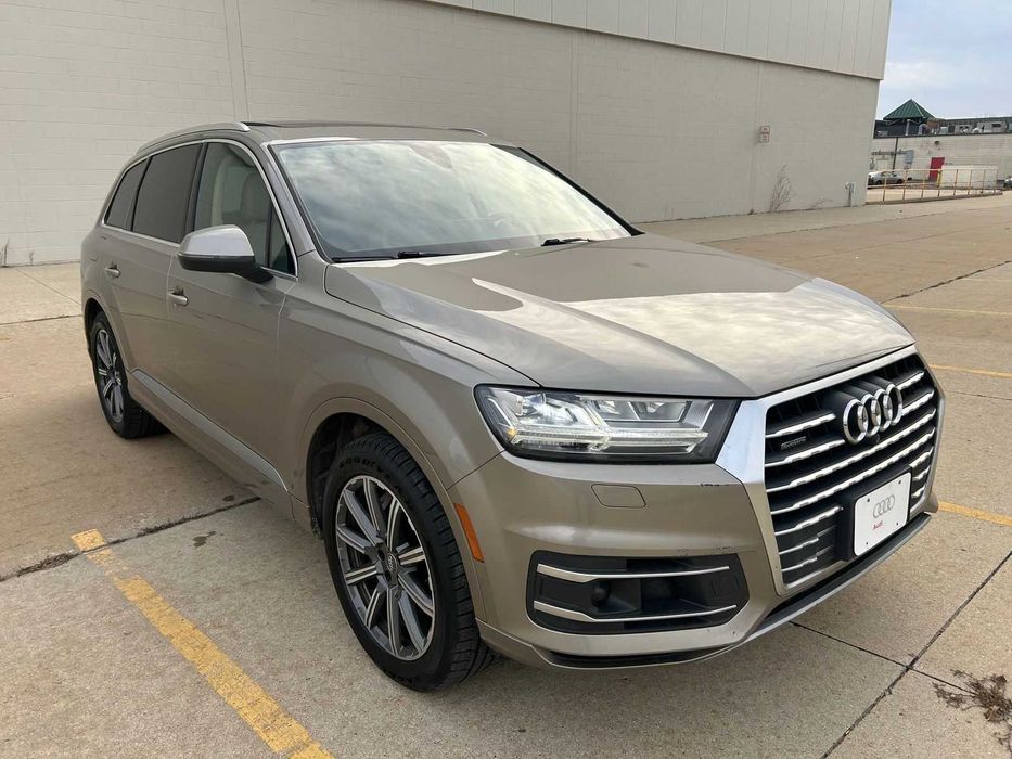 2017 Audi Q7 3.0T Prestige 7 місць