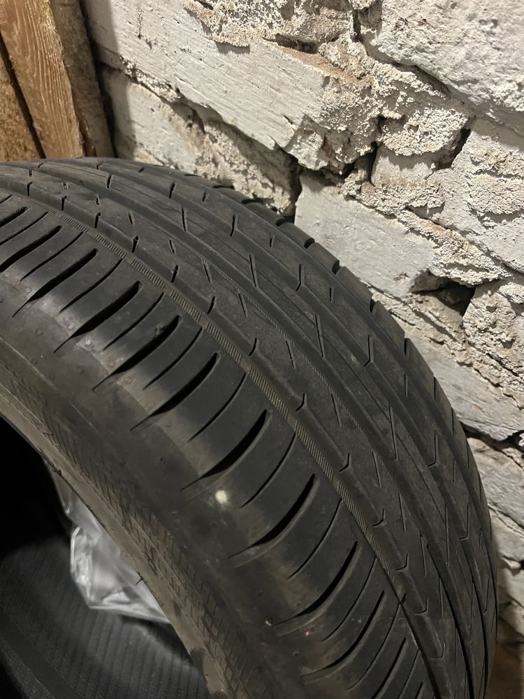 Opony wielosezonowe Apollo 235/45/R17
