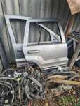 Jeep Grand Cherokee WJ 3.1 Дверь ПП+ЗП+Кузовщина Лобовое и т.д.