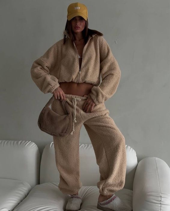 Женский теплый спортивный костюм/Жіночий теплий спортивний костюм AR