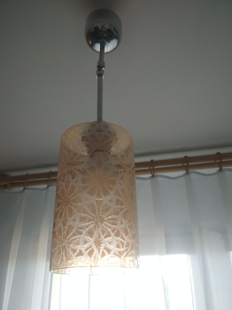 Sprzedam lampę sufitową