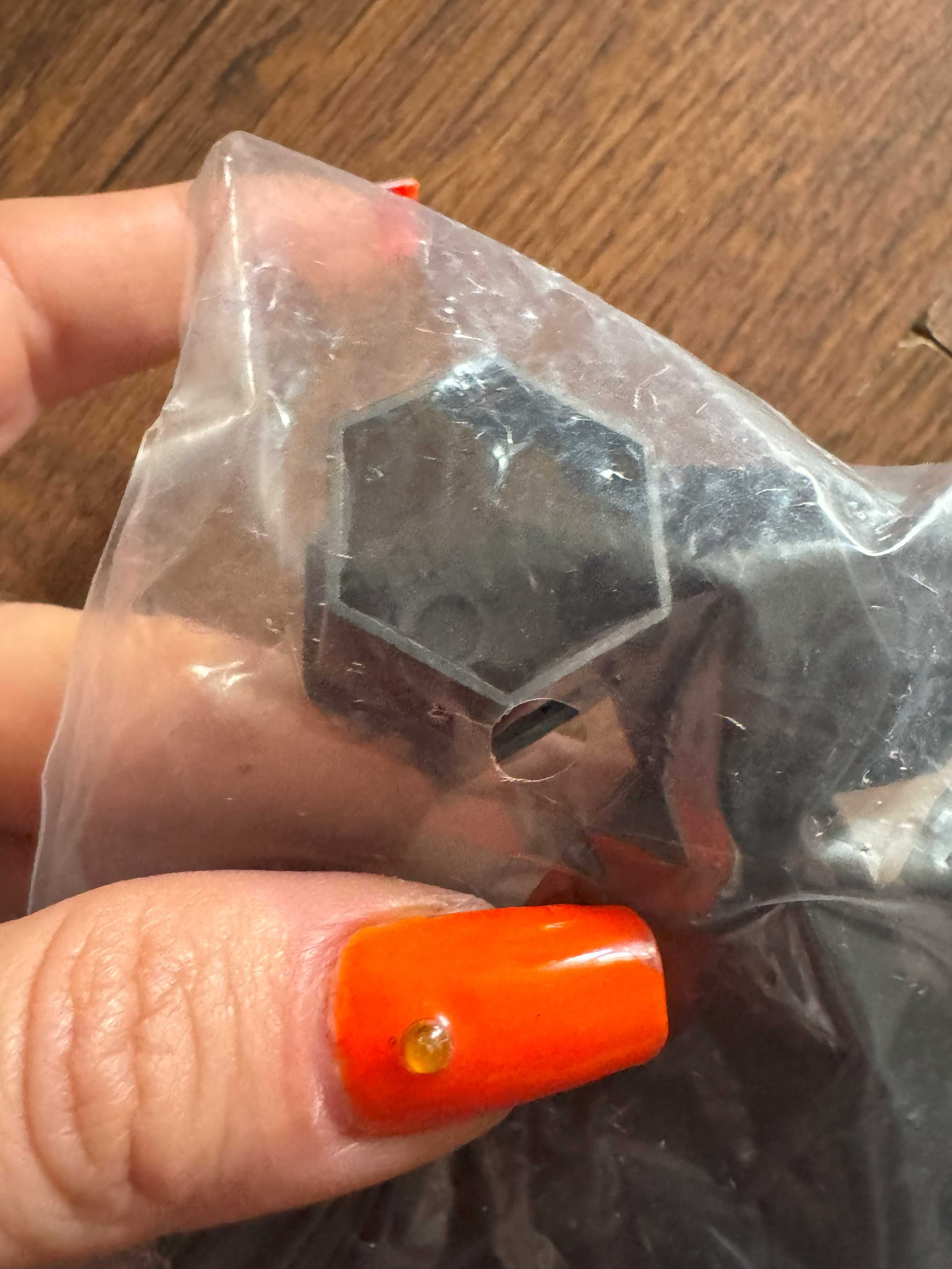 20 szt. nasadki, nakrętki na śruby do auta, felg, czarne, 19mm, nowe