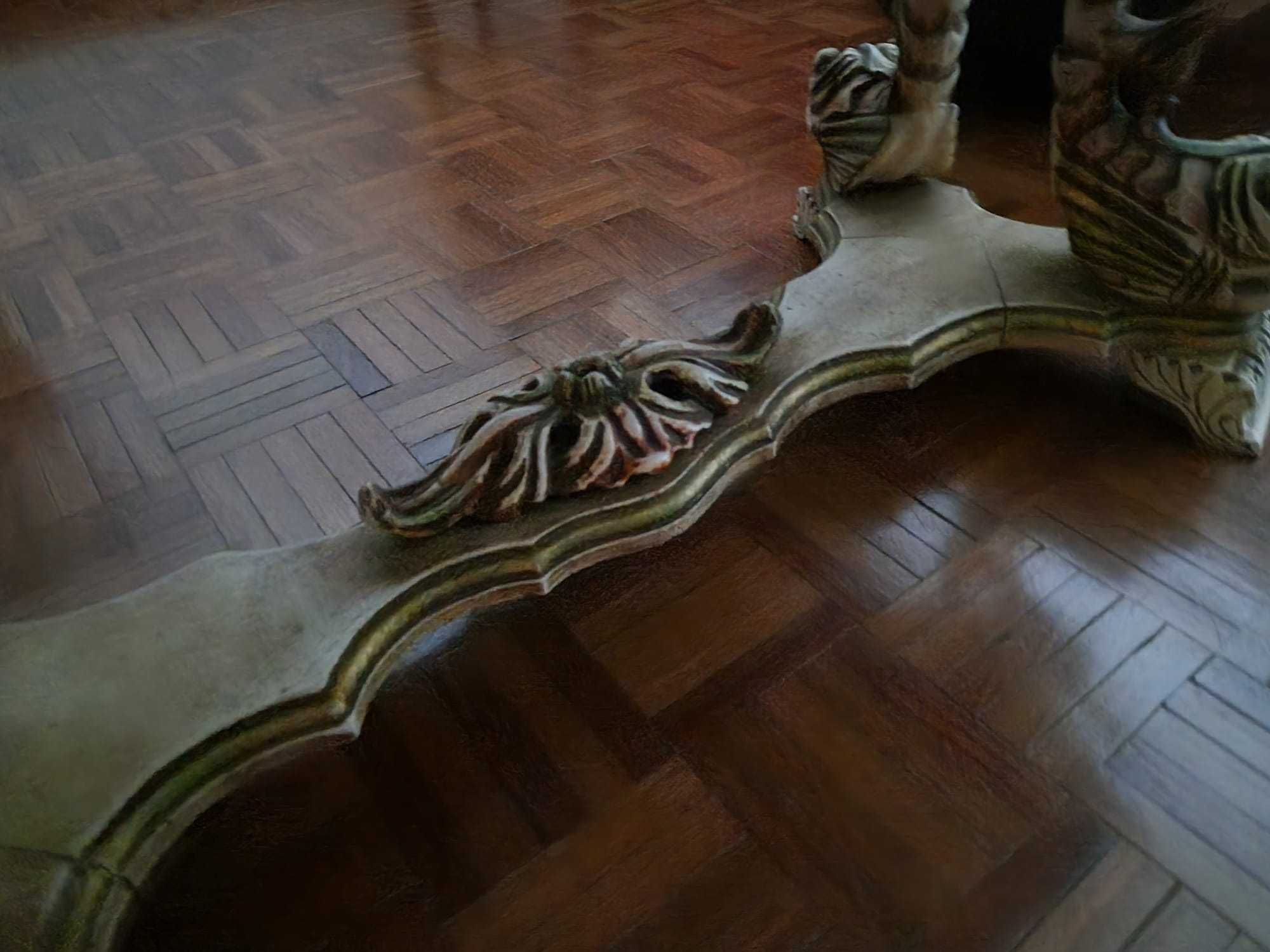 Mesa de centro antiga