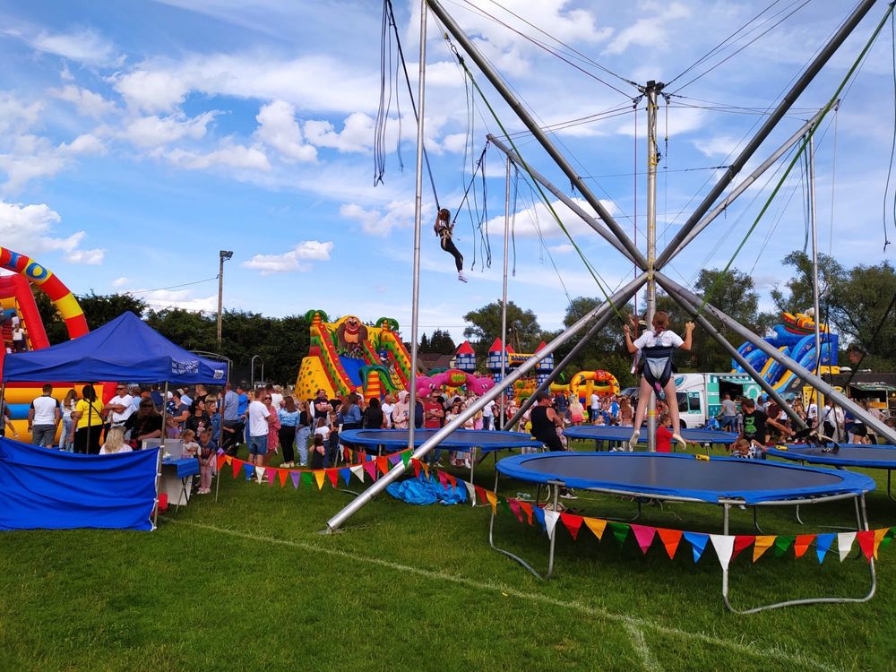 dmuchane zamki euro bungee kolejka elektryczna trampoliny popcorn