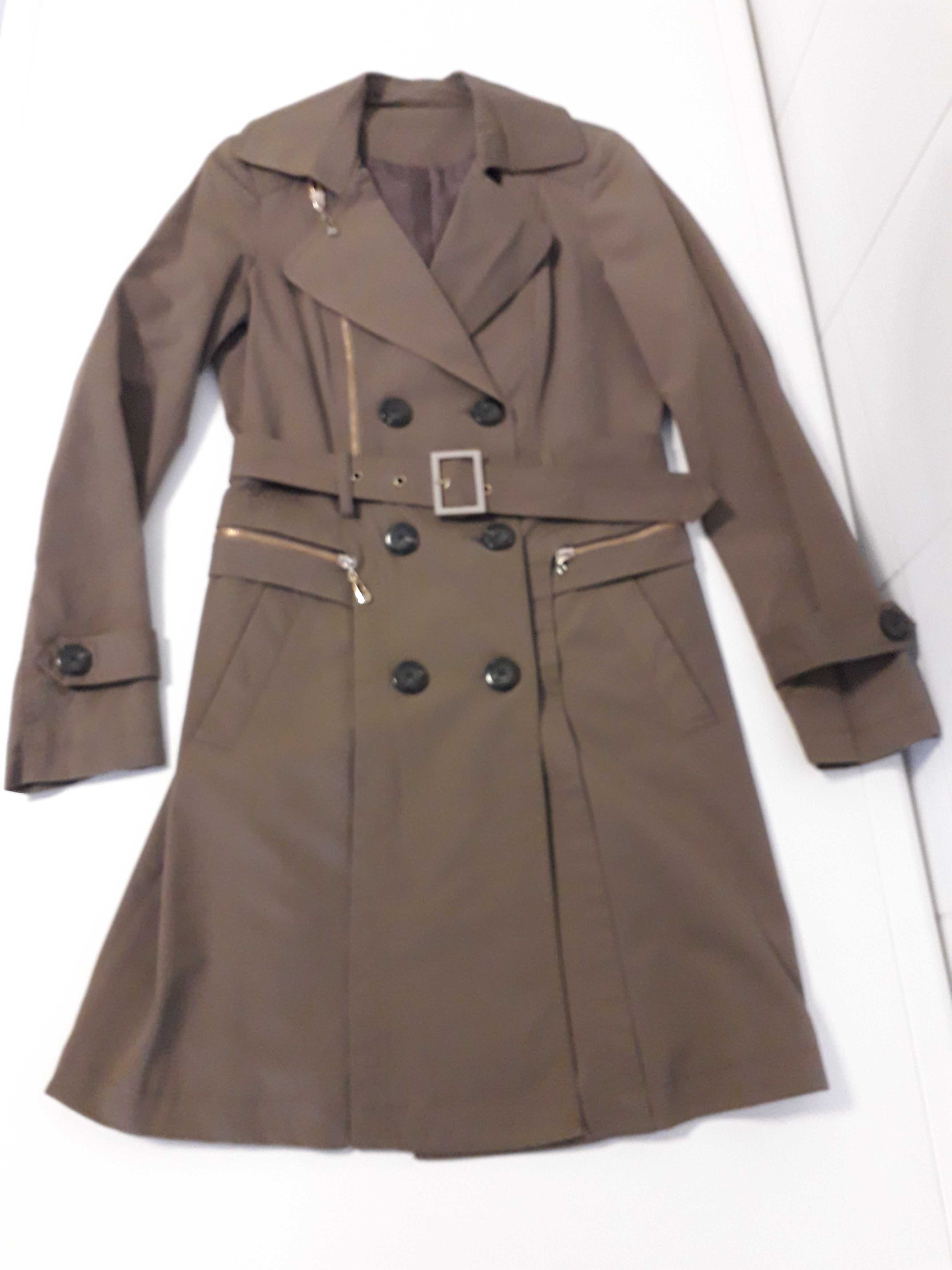 Gabardine/trench coat em bege escura (NOVA POR ESTREAR)