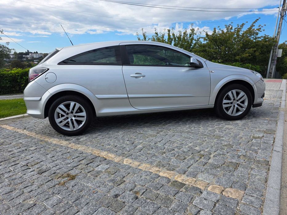 Opel astra GTC 1.3cdti nacional