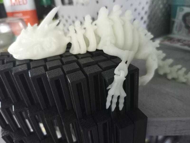 Флуоресцентний дракон