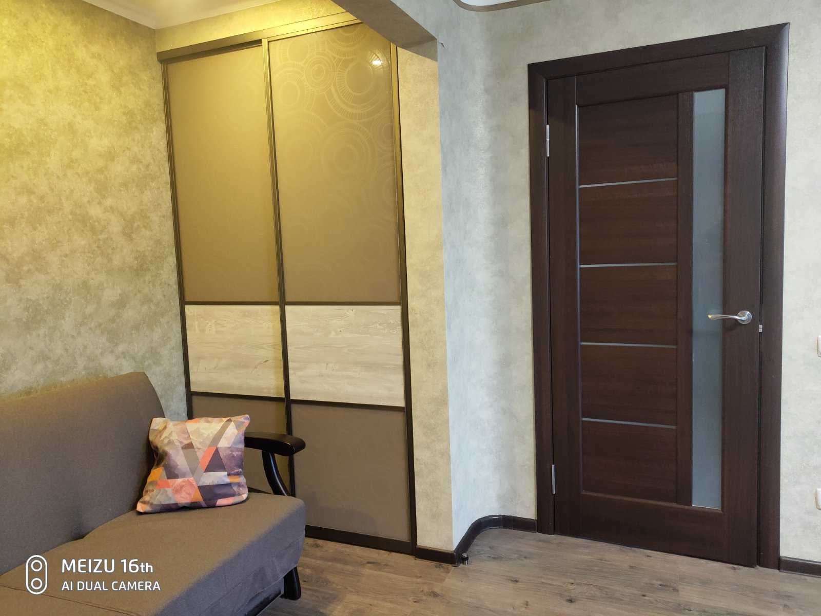 Продам 1 к. квартиру 4/9 эт., р-н метро " Бот. Сад", 39 м2, капремонт