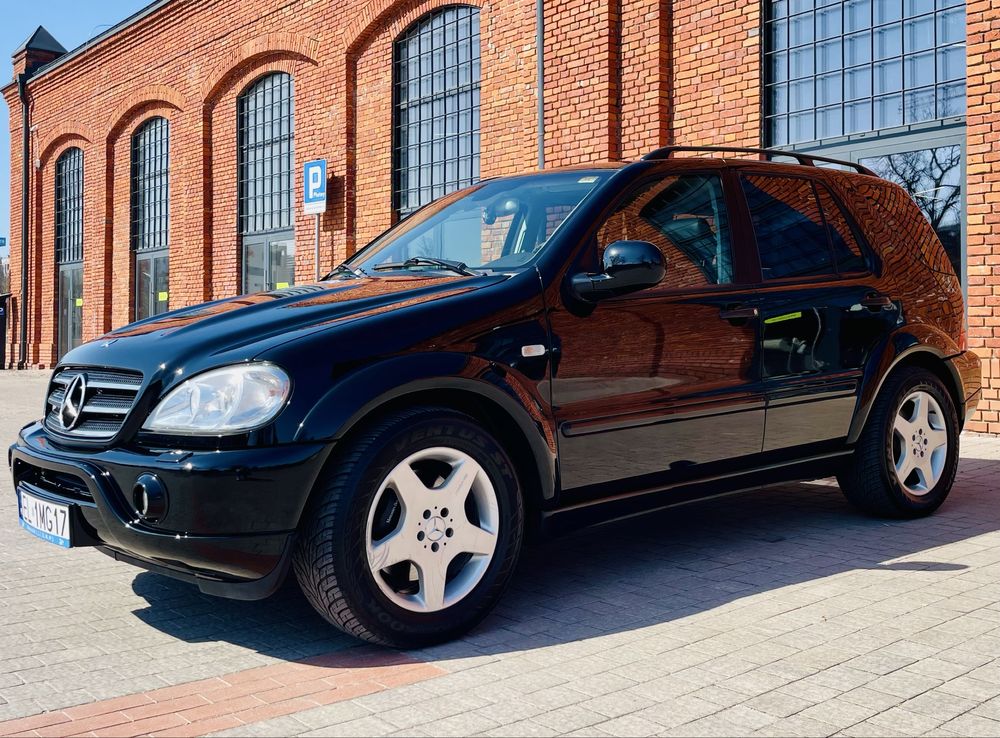 Sprzedam Mercedes ML 55 AMG rok produkcji 2001 stan auta doskonaly