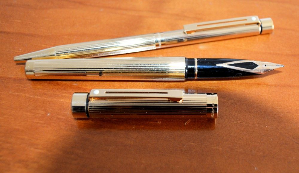 Scheaffer - conjunto de caneta e esferográfica em ouro