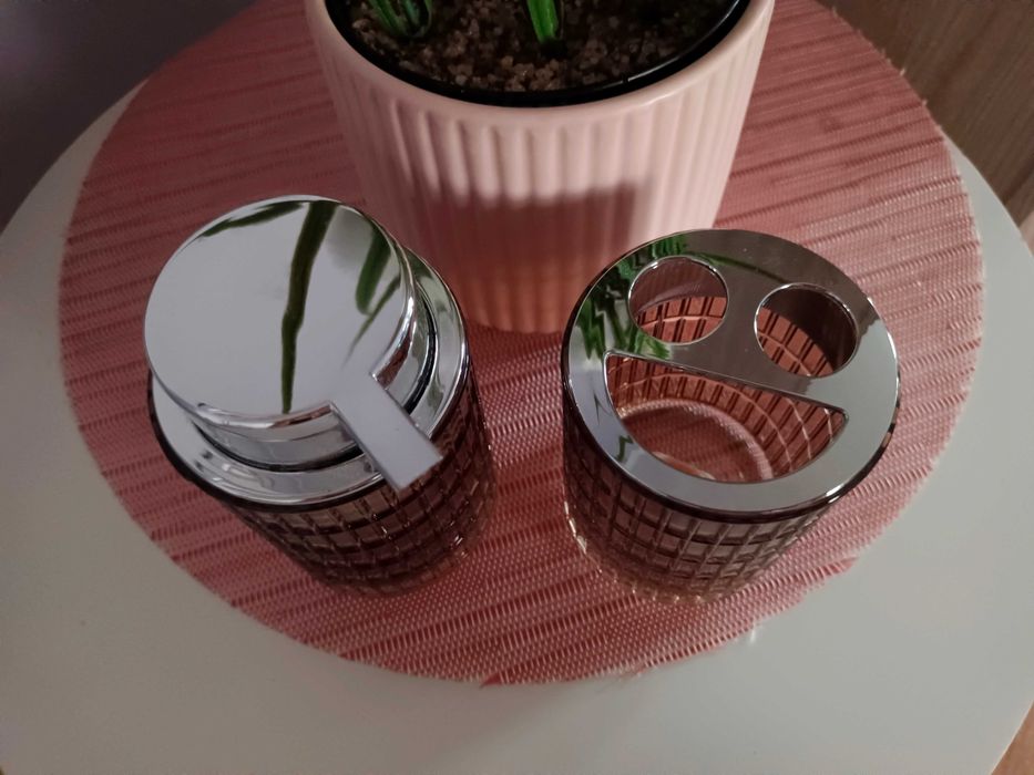 Zestaw łazienkowy szklany Home&You stan idealny. Piękny efekt Glamour