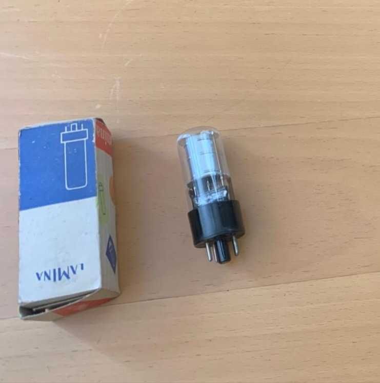 Lampa elektronowa UY 1N