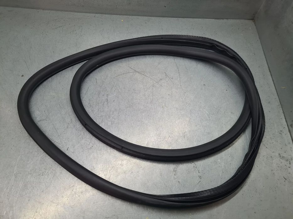 Revestimento porta frente esquerdo PEUGEOT 208 II