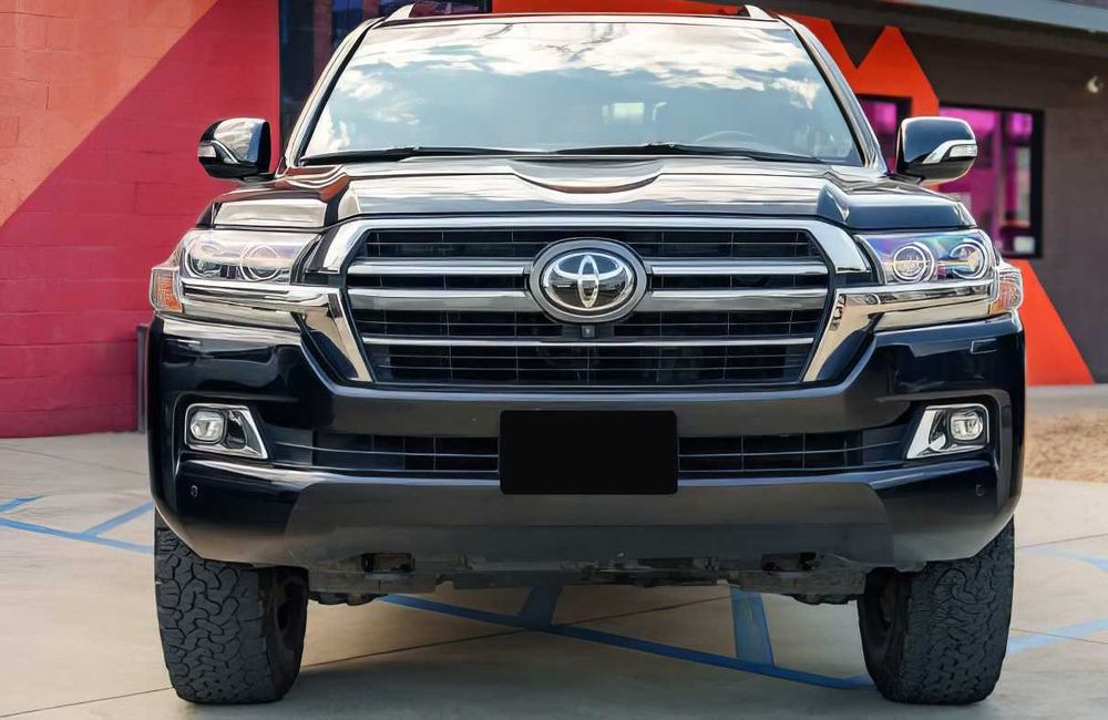 Toyota Land Cruiser      2020