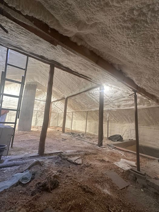 Pan Pianka - Profesjonalne Ocieplenie Poddasza Pianą PUR , posadzki