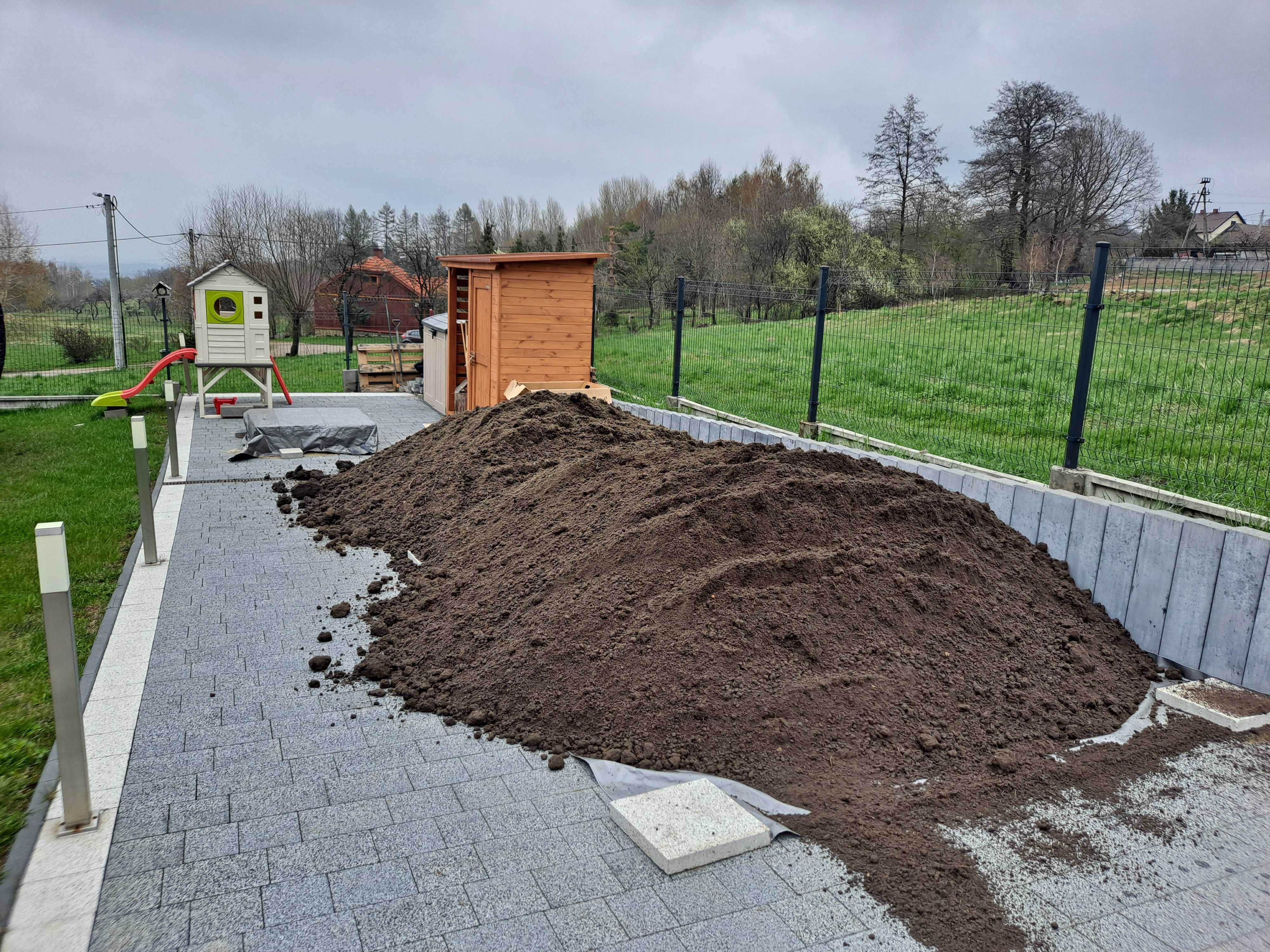 Ziemia ogrodowa siana, czarnoziem, humus, pod trawnik, pod warzywa