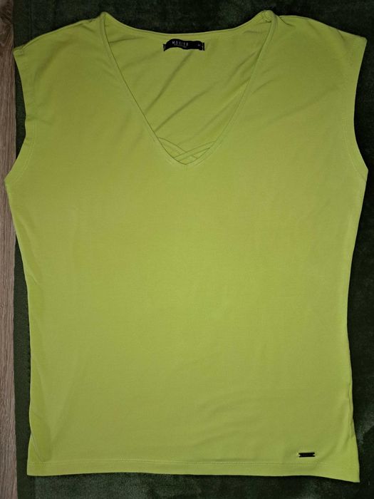 T-shirt oliwkowy bluzka Mohito