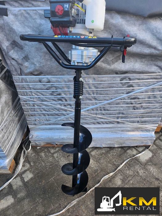 wynajme glebogryzarke wertykulator wypożyczalnia glebogryzarek wynajem