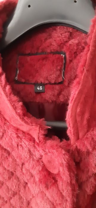 Casaco fofinho bordeaux tam 48