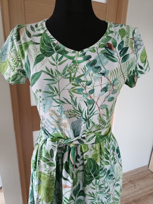 Sukienka letnia wiosenne kwiaty dzianina