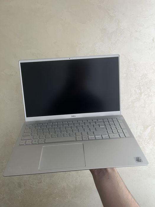 Ультрабук Dell Inspiron 5501 / 5508 15.6 ips i7-1065G7 SSD