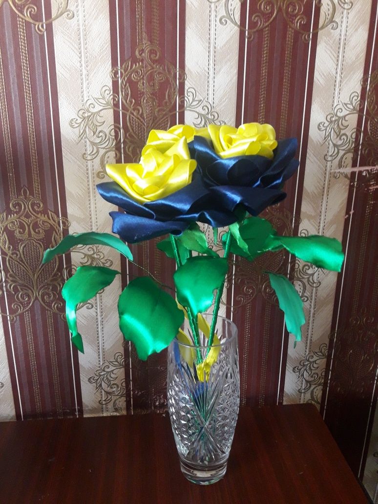 Розы с атласной ленты!