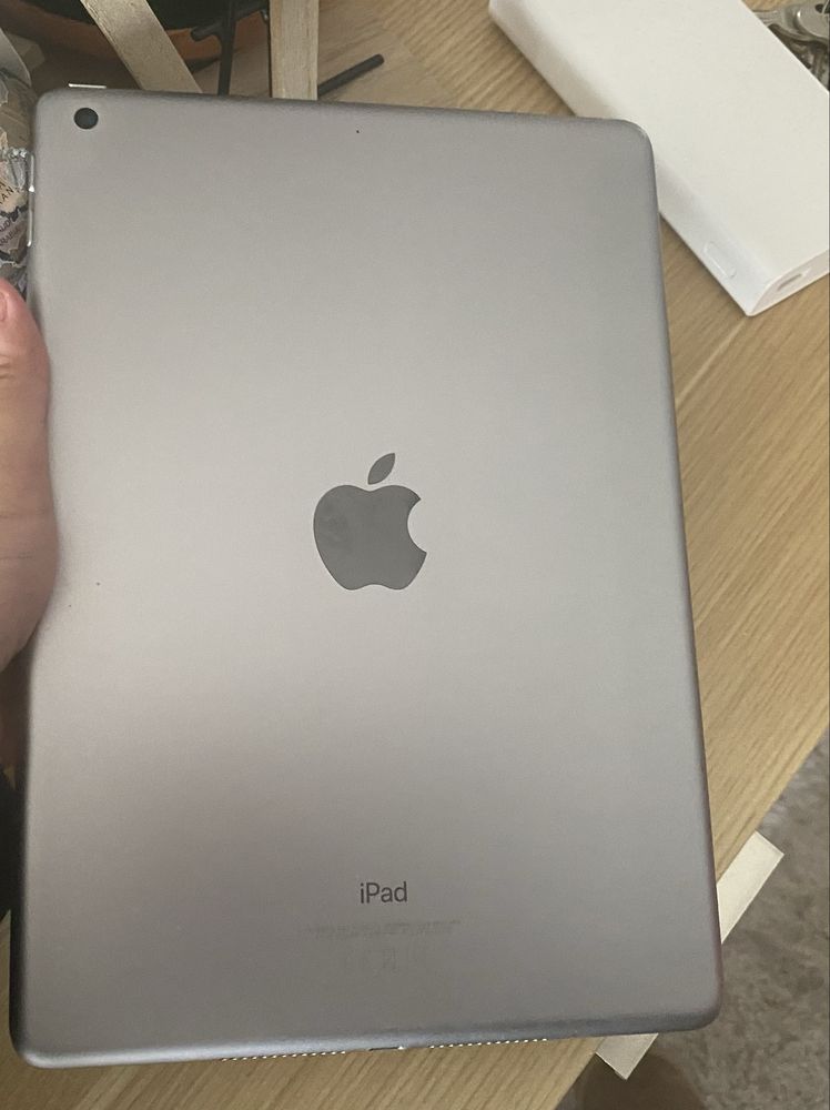 iPad 6.ª Geração 128GB