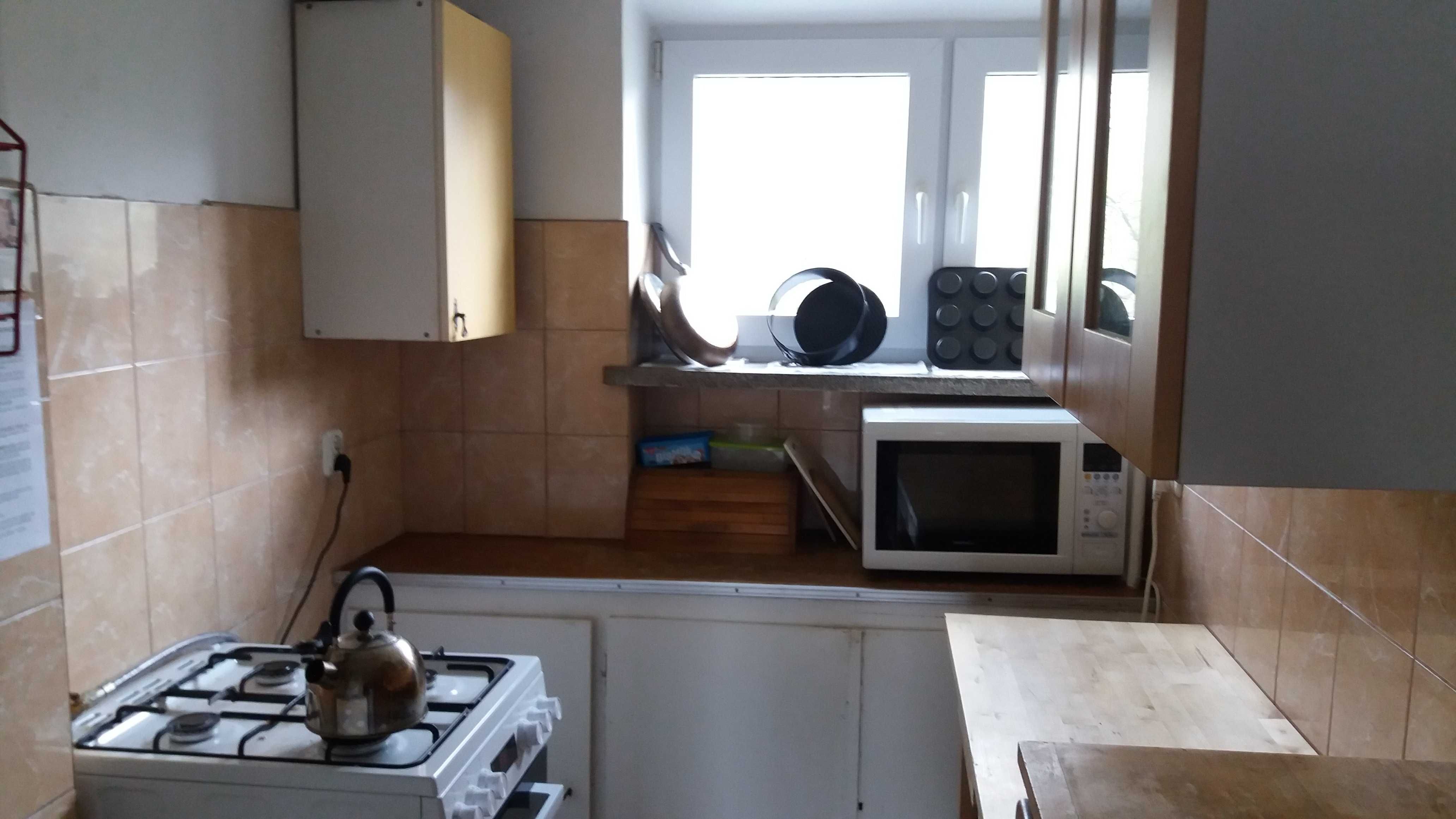 Pokój w mieszkaniu z pokojami na wynajem. Warszawa ul. Bruna