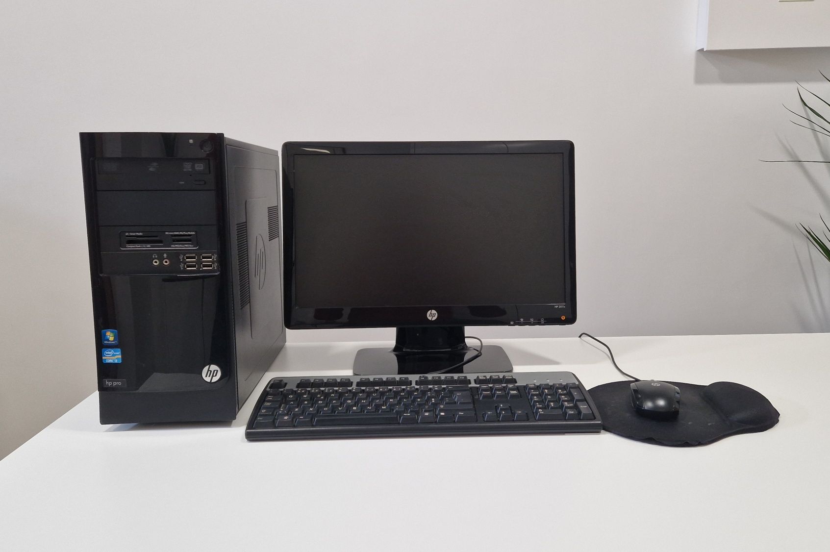 HP Pro 3300 (i3, 250GB SSD, 4GB RAM)