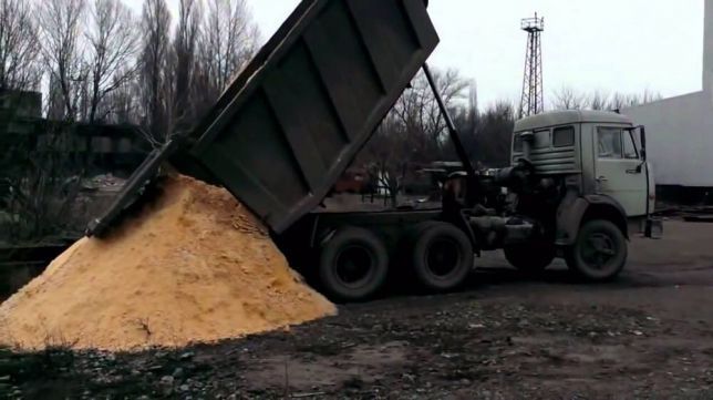 Вывоз строительного мусора, вивоз хлама, вивезення сміття.