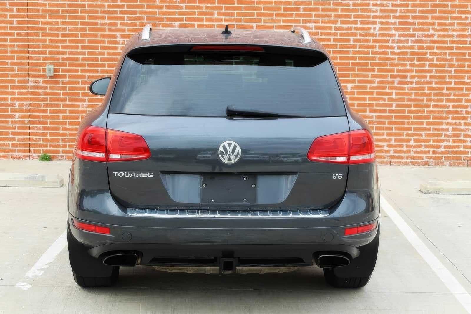 2014 Volkswagen Touareg V6 Sport
