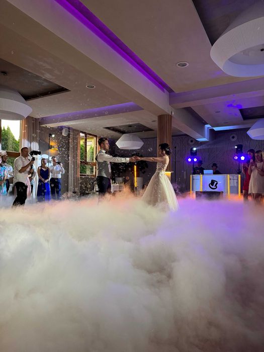 Atrakcje weselne - kompleksowo | Fotobudki | Ciężki dym i inne